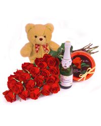 розы с конфетами и шампанским 